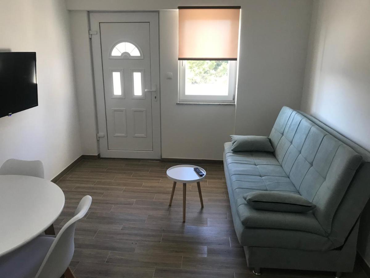 Apartments Lena Baška Eksteriør billede