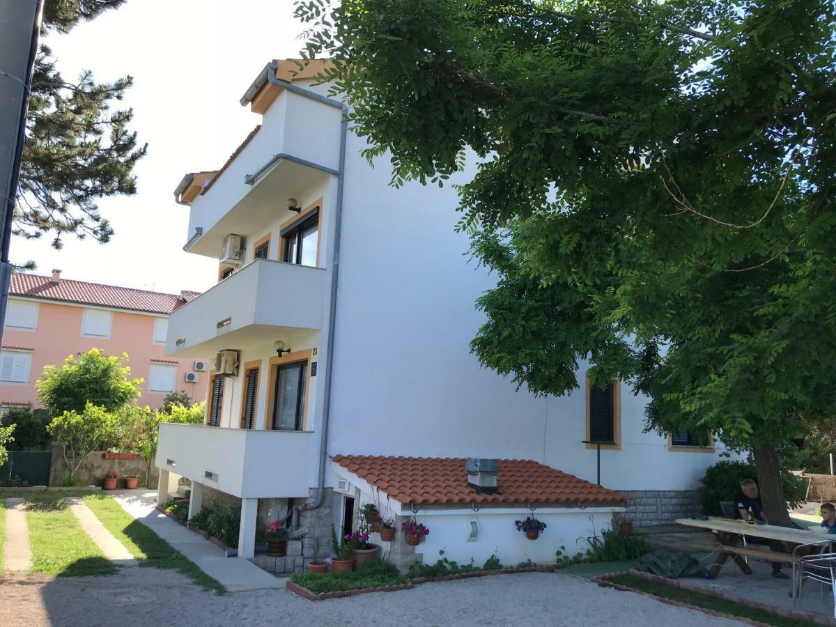 Apartments Lena Baška Eksteriør billede