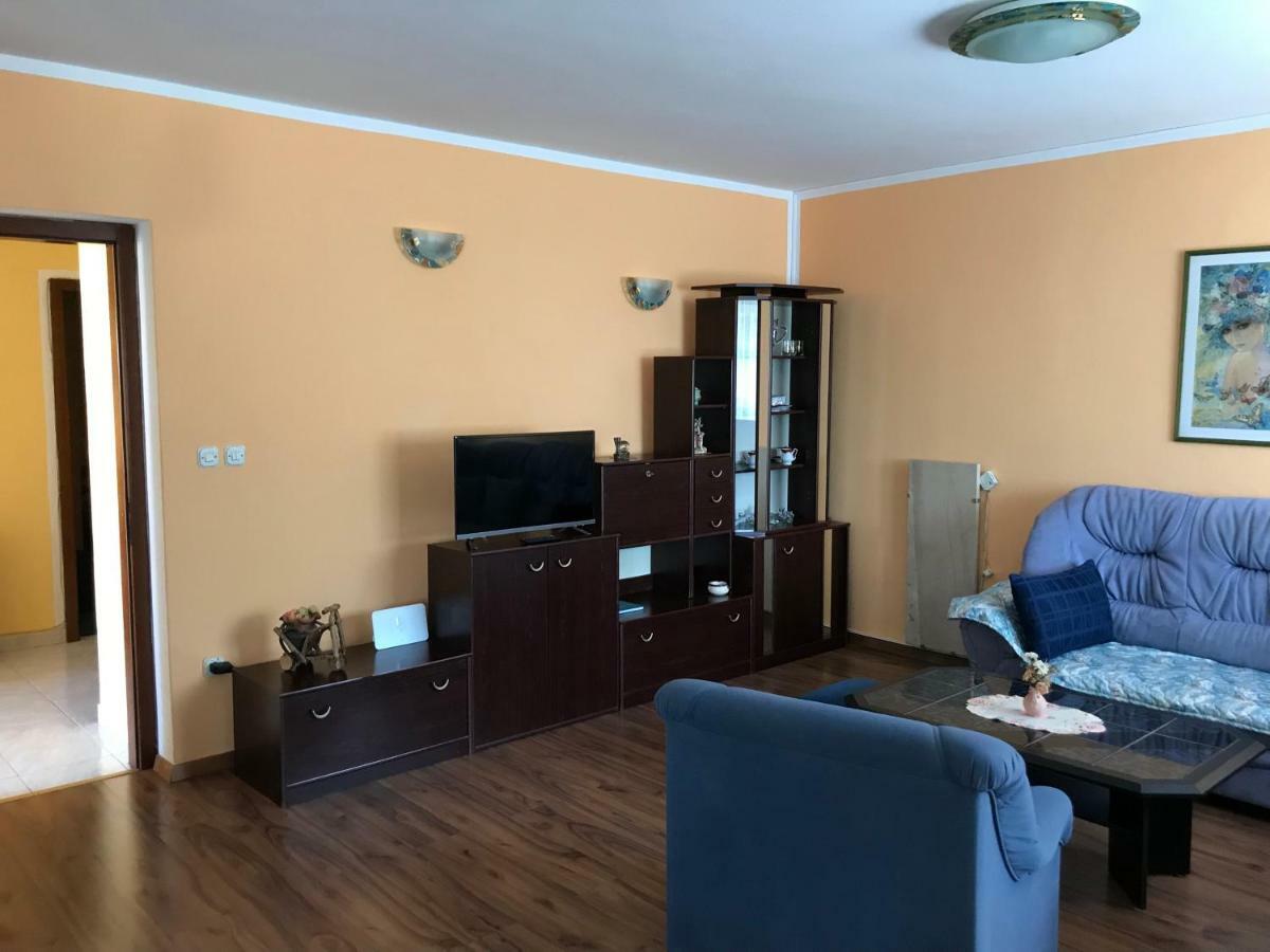 Apartments Lena Baška Eksteriør billede