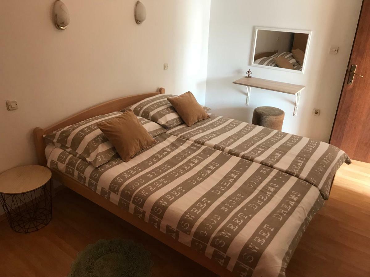 Apartments Lena Baška Eksteriør billede