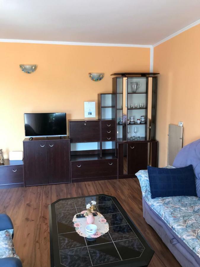 Apartments Lena Baška Eksteriør billede